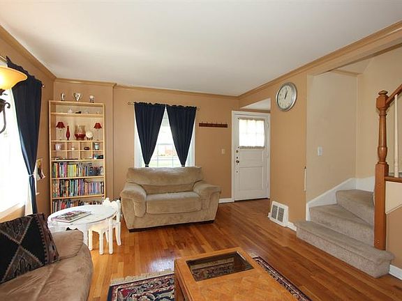 2nd image of 1823 Portsmouth Ave