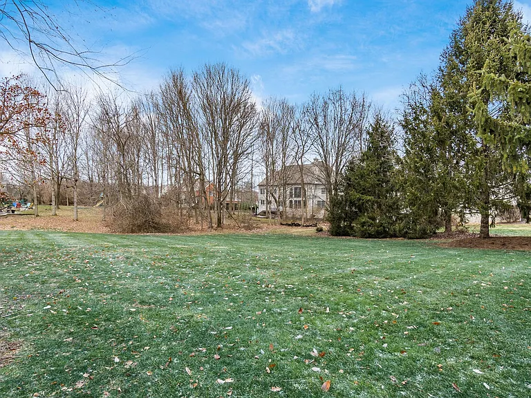 4602 Sandwich Ct — Photo 79