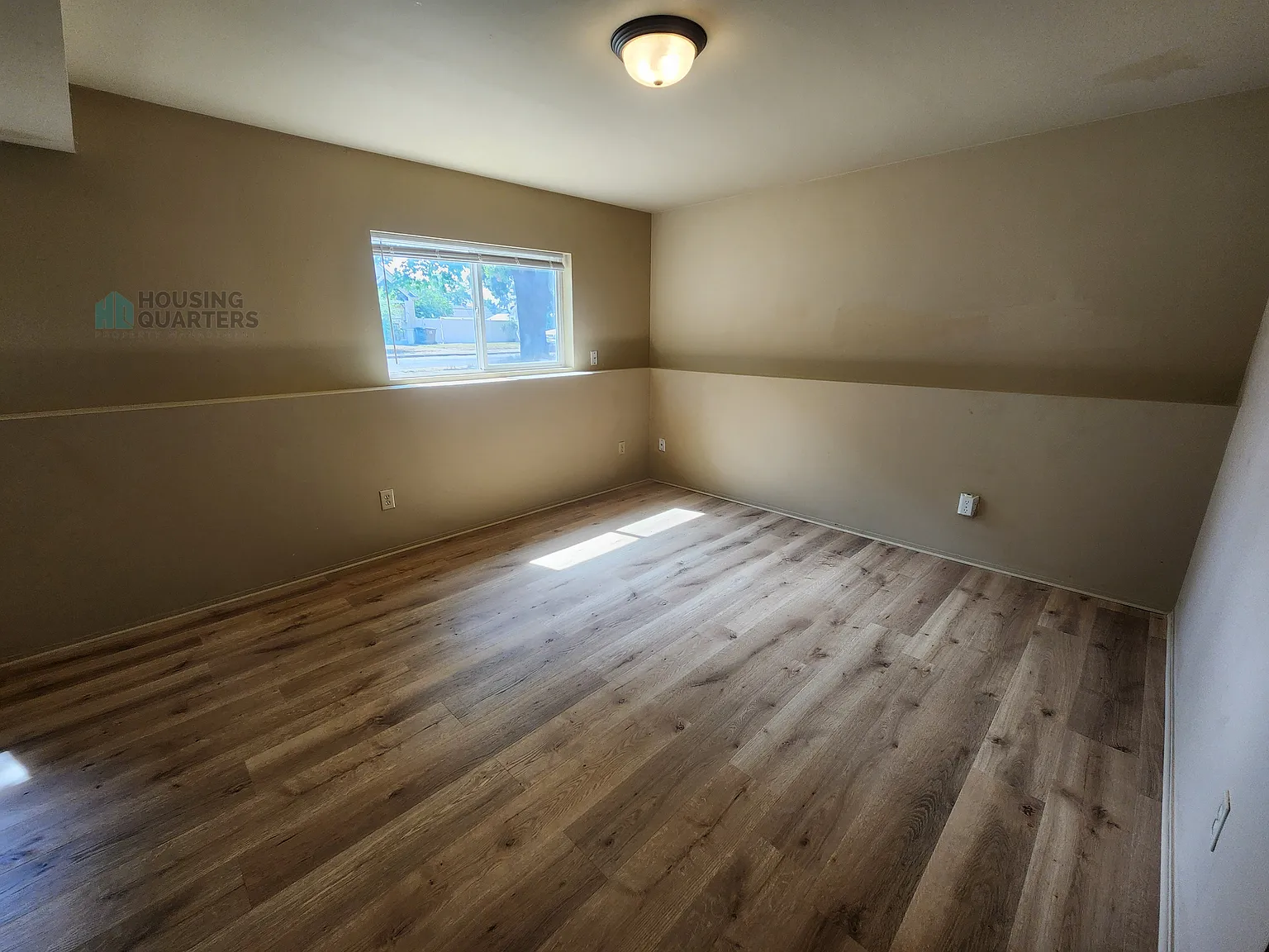 2 bed, 950 sqft, $1,250 — Photo 4