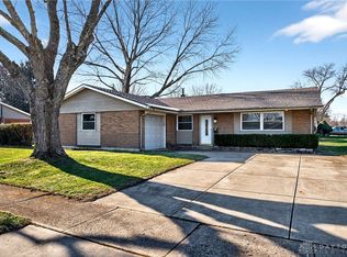 645 Skyles Rd, Englewood, OH 45322