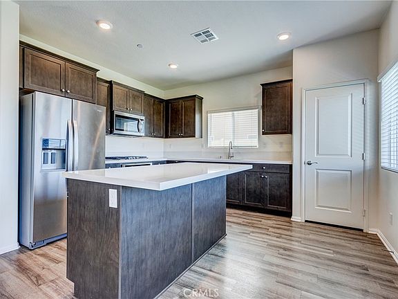 2nd image of 28295 Memory Ln
