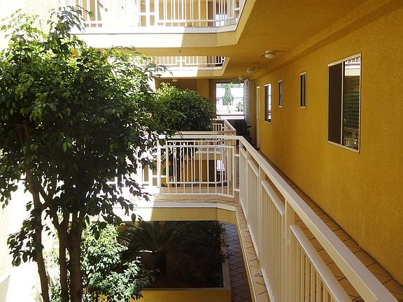 2nd image of 318 N Adams St APT 202