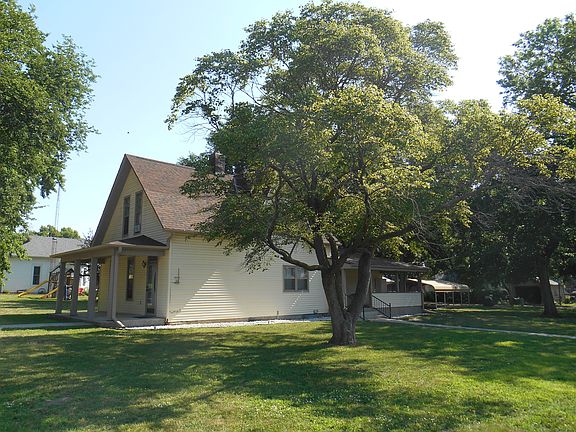 3rd image of 706 N Seward St