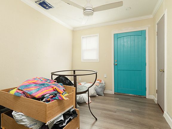 4th image of 560 W Highland Blvd #2