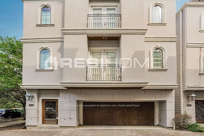 1st image of 5305 Lillian St Unit A
