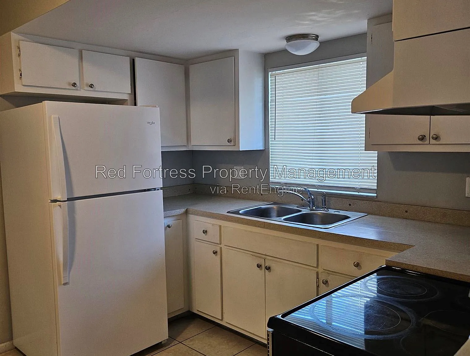 2 bed, 1.0 bath, 756 sqft, $1,200 — Photo 2