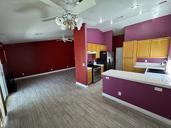 5th image of 4615 Split Rock Dr