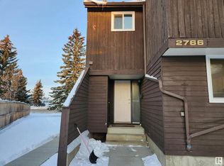 2766 105th St NW, Edmonton, AB T6J 4J3