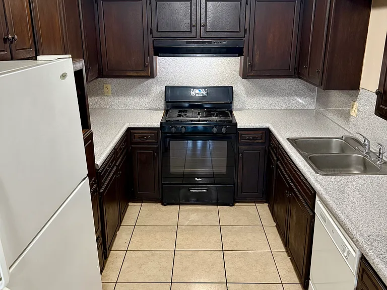 119 S Ave — Photo 10