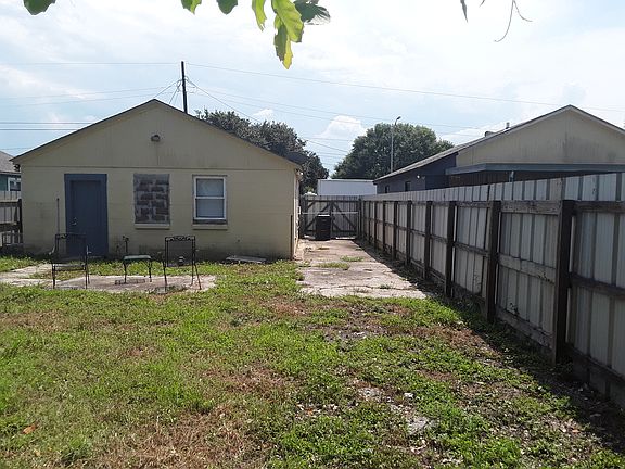 4th image of 5713 N Claiborne Ave