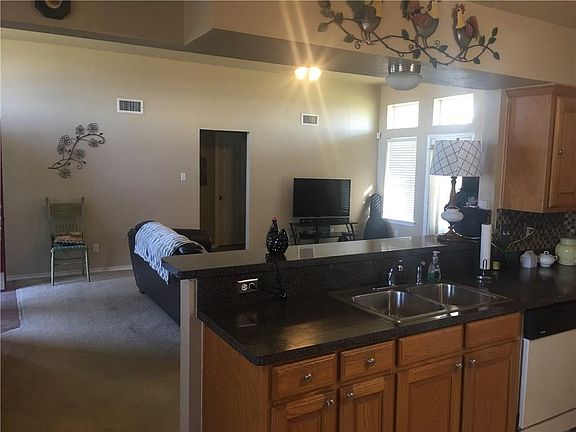 5th image of 516 Panorama