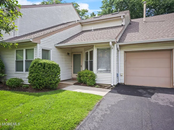 387 Bayberry Court, Englishtown, NJ 07726