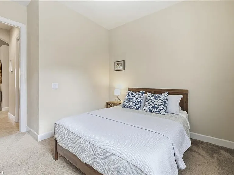 7932 Princeton Dr — Photo 27