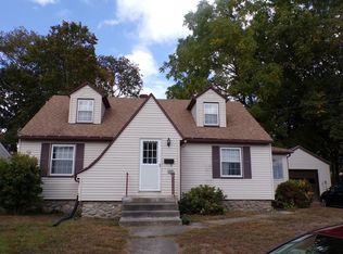 12 Houghton St, Webster, MA 01570