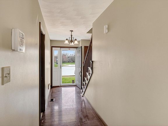 5th image of 615 Tiara Way