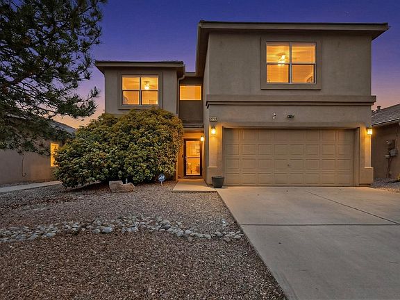 3rd image of 2713 Violeta Cir SE