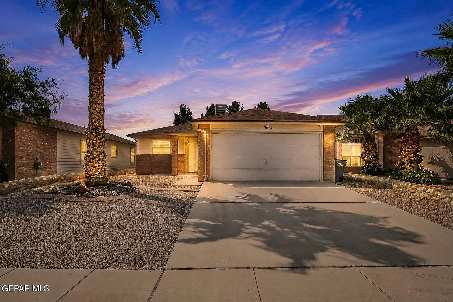 3 bed, 2.0 bath, 1251 sqft, $1,500 — Photo 2
