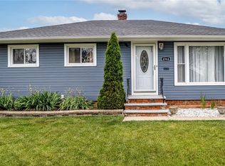 4564 Winter Ln, Brooklyn, OH