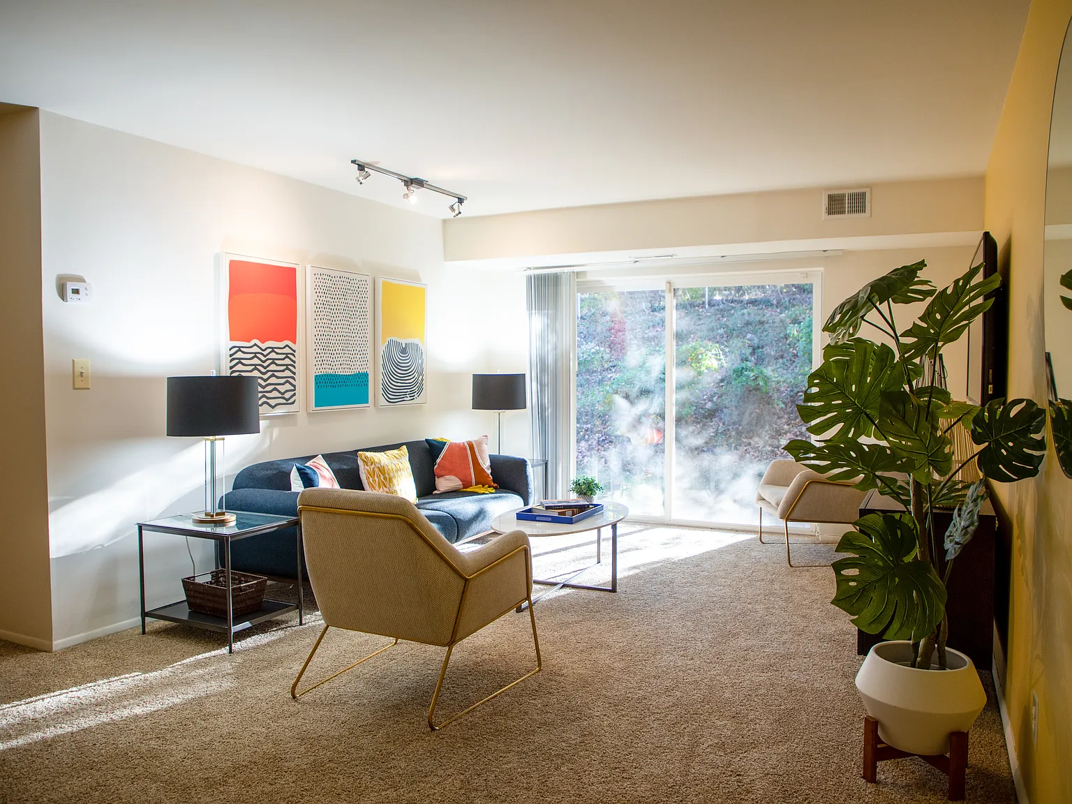 Moravia Park Apartments — Photo 1