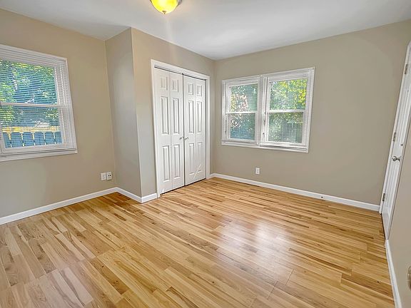 4th image of 840 Crosby St NW #3