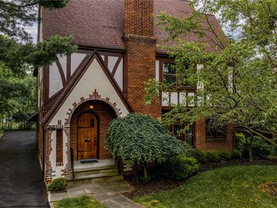 18717 Winslow Rd, Shaker Heights, OH, 44122