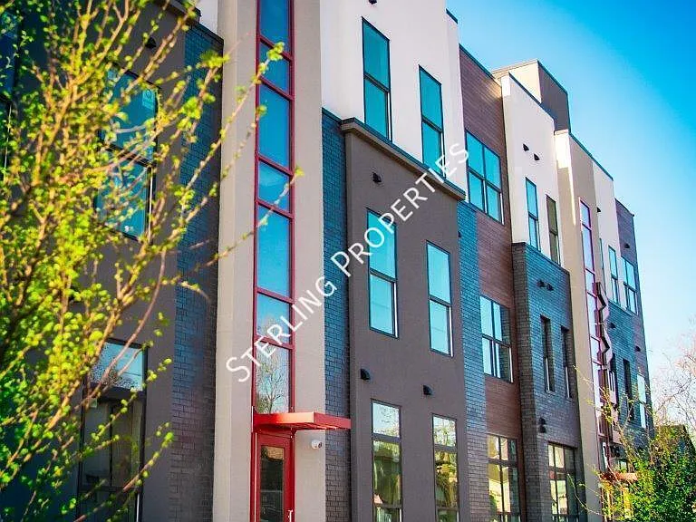 222 McCullough St #228 — Photo 2