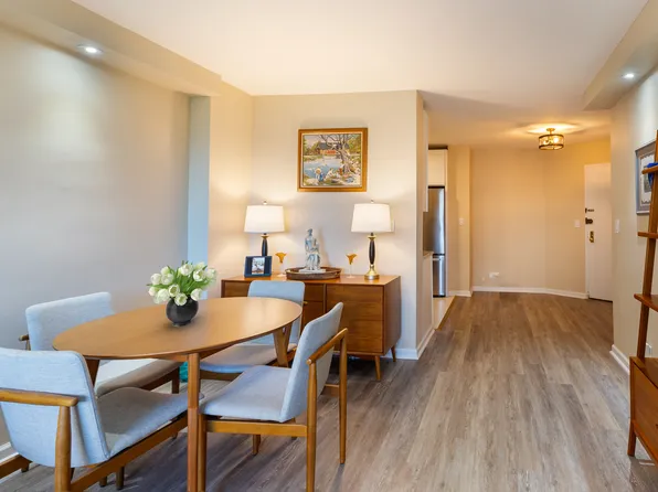 2621 Palisade Avenue image 4 of 18