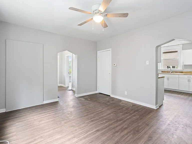 325 Welsh Ave — Photo 11
