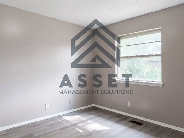 6307 S Owasso Ave — Photo 16