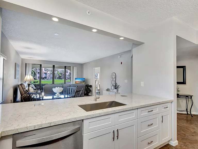 300 Uno Lago Dr #101 — Photo 13