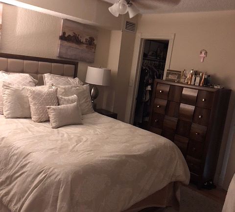5th image of 1300 W 47th Pl APT 218B