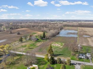 4 Carleton Rockwood Rd, Carleton, MI 48117