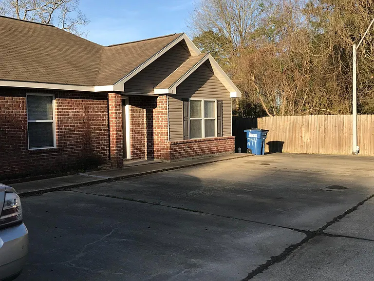 242 Gilmore Rd #B — Photo 6