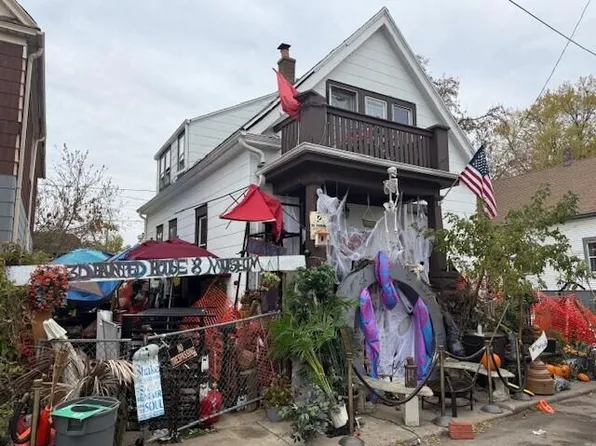 1309 West Cottage PLACE, Milwaukee, WI 53206