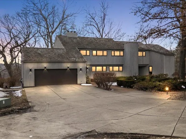 3750 Orion Rd, Oakland, MI 48363