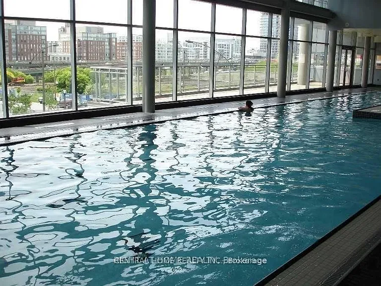 4 K Spadina Ave W #729 — Photo 12