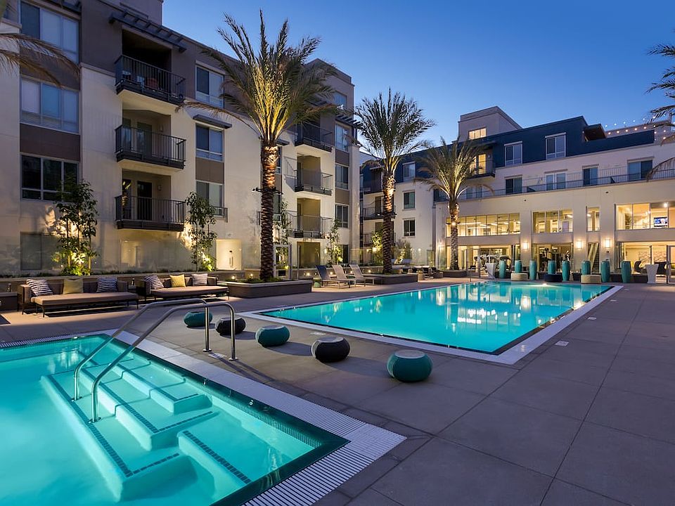 Avalon Huntington Beach