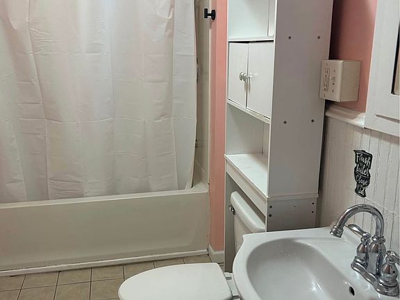 3rd image of 265 Riverside Ave #2