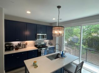 642 W End Dr, Charlotte, NC 28208