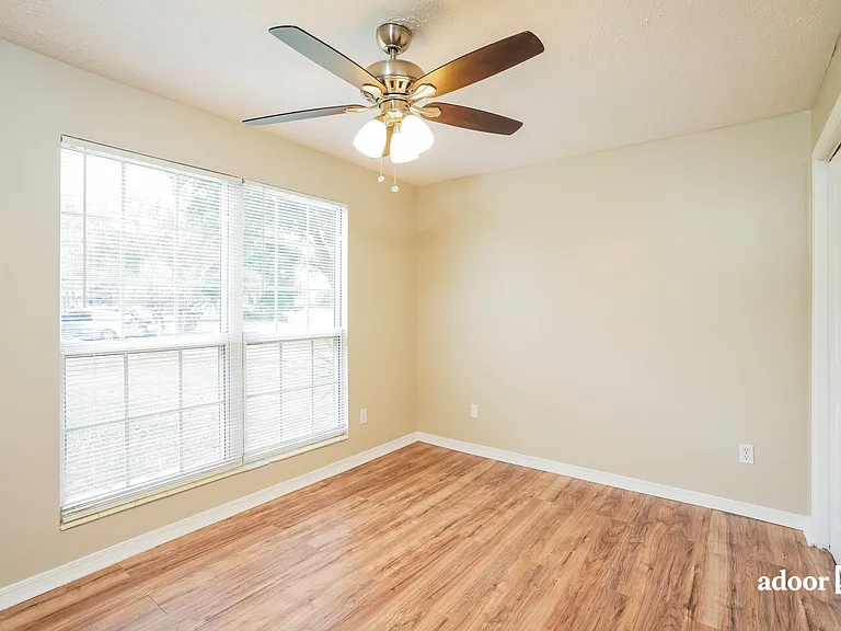1671 Aletha Mnr — Photo 12