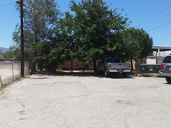 3rd image of 8020 Pearblossom Hwy