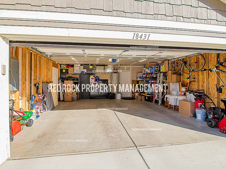 18431 E Selkirk Estates Rd — Photo 6