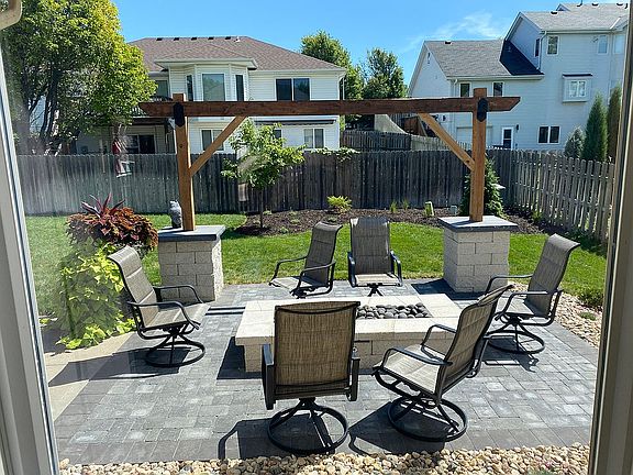 Patio with fire pit