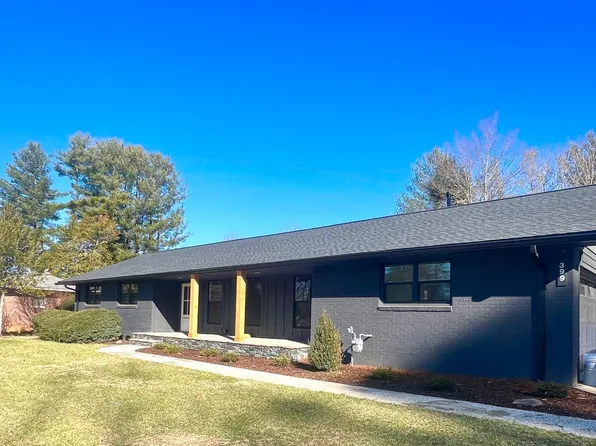 399 Balsam Rd, Hendersonville, NC 28792