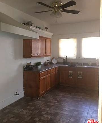 2nd image of 330 W 54th St