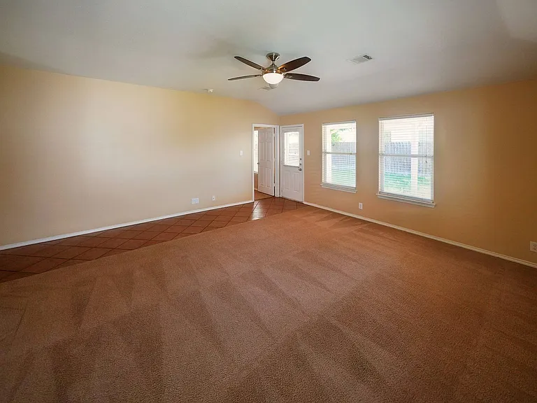320 Longhorn Way — Photo 11