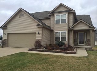 4060 Grand Oaks Ct, Burton, MI