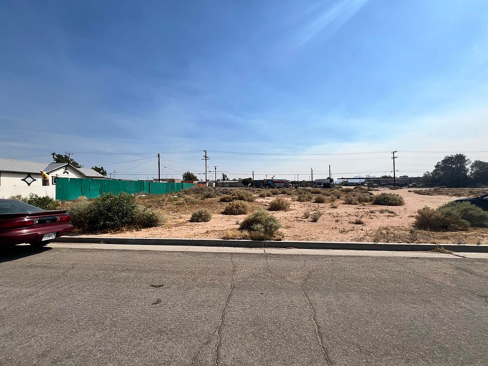 2nd image of 27168 Nudgent St