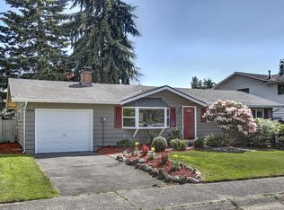 8215 NE 144th St, Kirkland, WA 98034