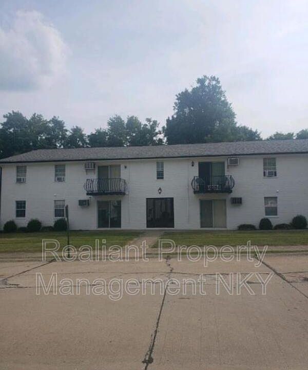 1st image of 6 Willow St Unit 7